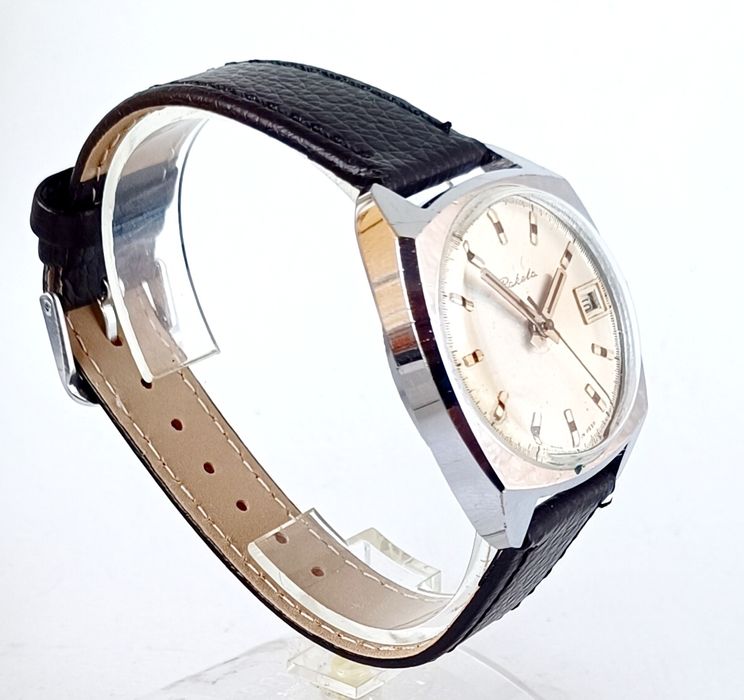 Raketa Ракета мъжки механичен часовник с ръчно навиване