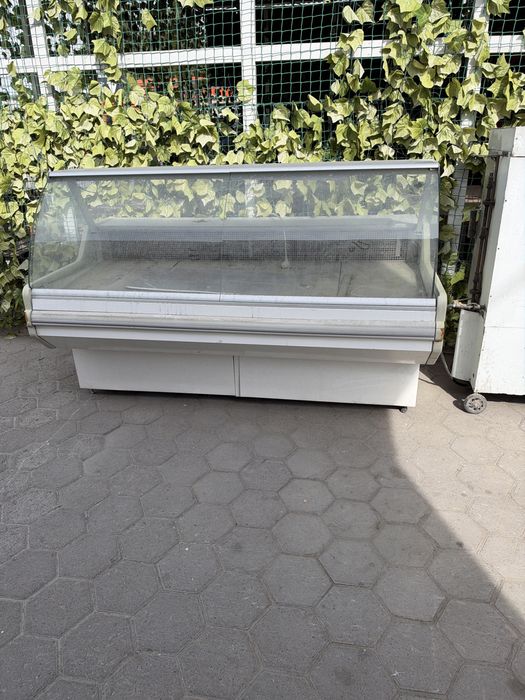 Холодильник продаю срочно