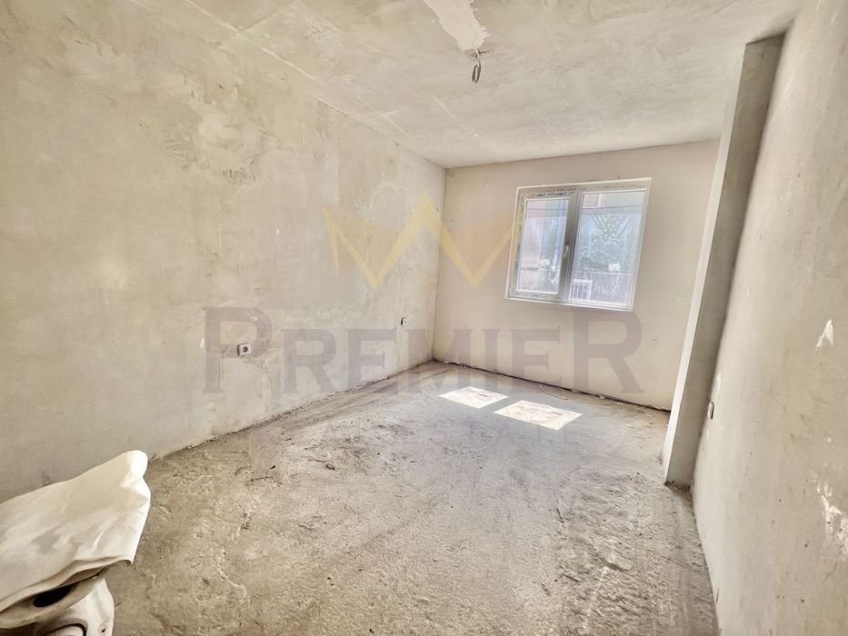 Продава се Двустаен апартамент в Варна, Цветен квартал - 46 кв.м за 1337 €/кв.м - Снимка #2