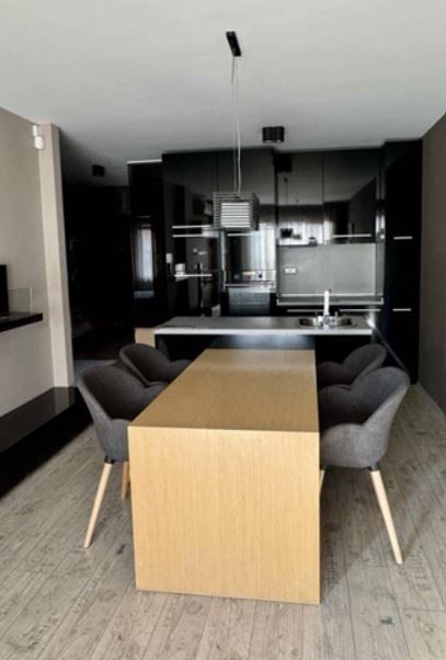 Дава се под наем Двустаен апартамент в София, Гоце Делчев - 75 кв.м за 796.62 € - Снимка #1