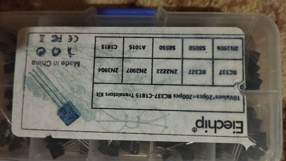 Продам запчасти мелкие