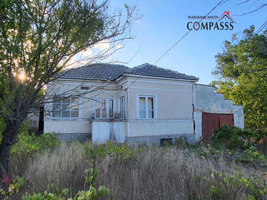 с. Изворово, Общ. Ген. Тошево, къща с двор – 17000евро!