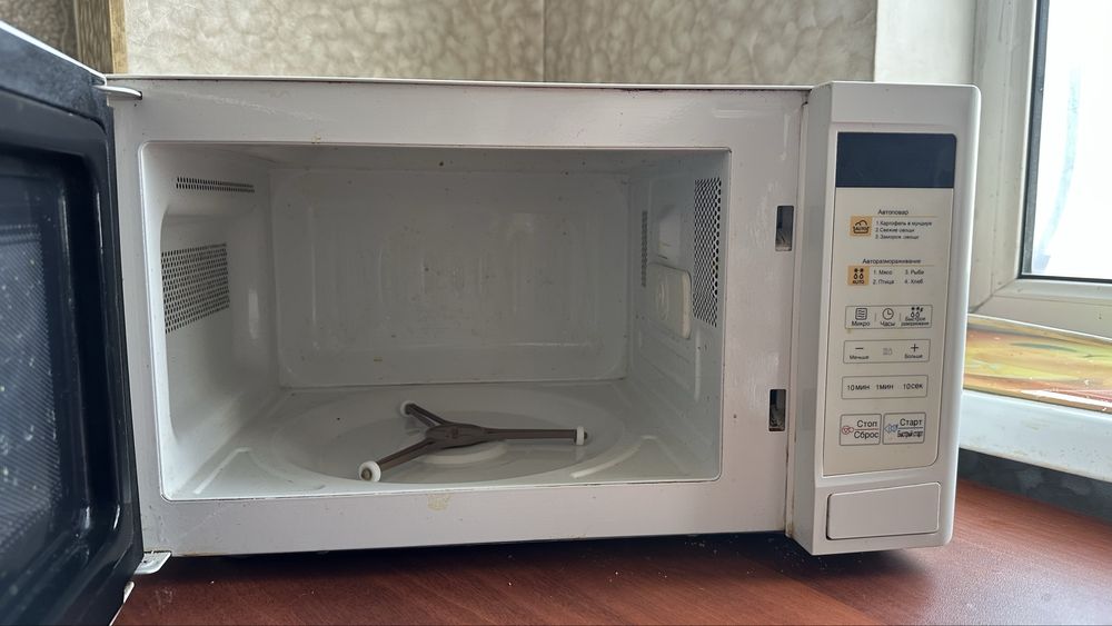 Микроволновая печь