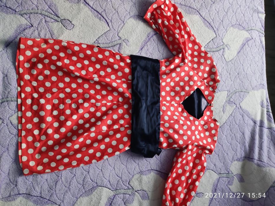 Продам платья женские