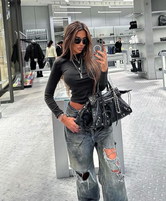 Дънки the attico alaia chanel chrome hearts balenciaga loewe