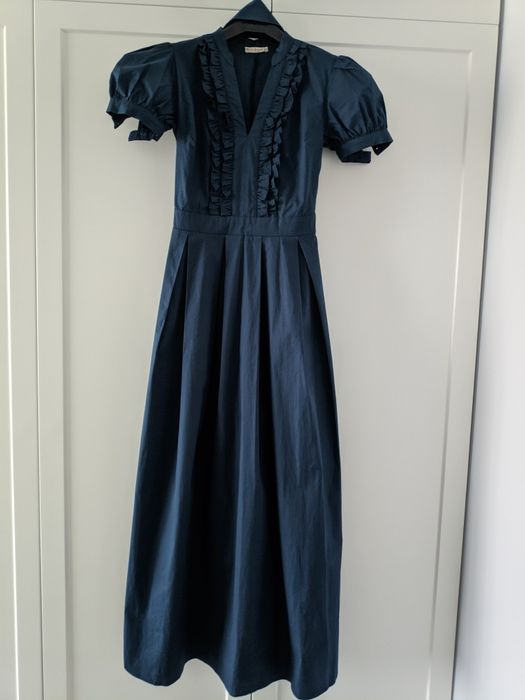 Платье новое! Красивое! Почти даром!