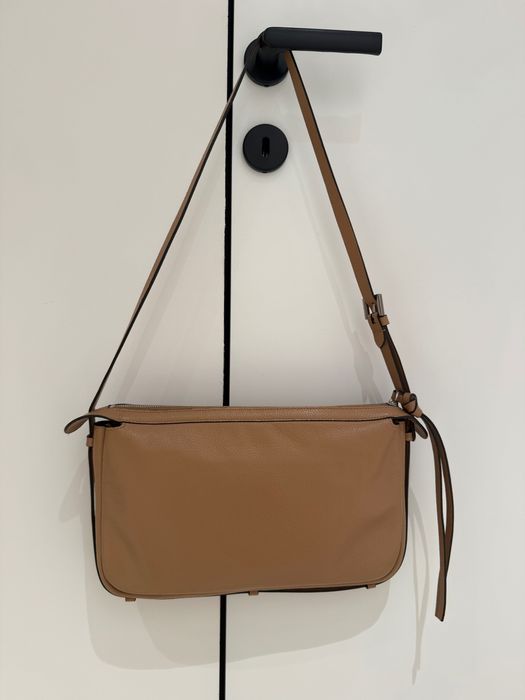 Fendi Simply Medium чанта