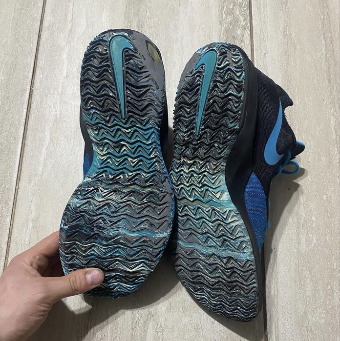 Adidasi Nike in stare buna