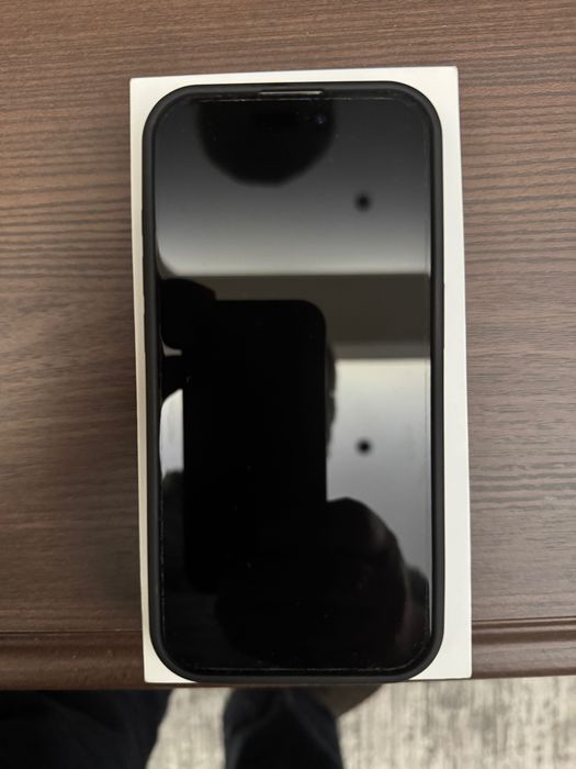 Продается iPhone 15 Pro 256 gb sotiladi