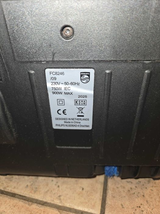 Прахосмукачка Phillips Power Pro