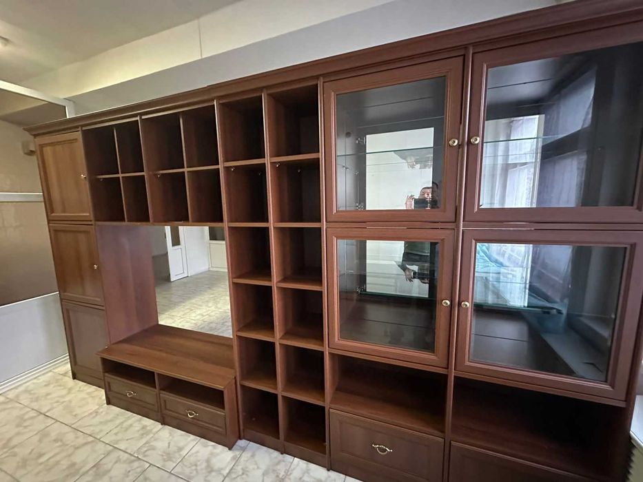 Продам стенку в хорошем состоянии