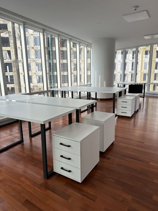 Офисные столы удобный