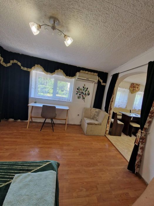 Дава се под наем Едностаен апартамент в Варна, м-т Траката - 45 кв.м за 450 € - Снимка #4