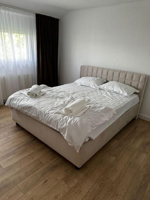 Inchiriez apartament