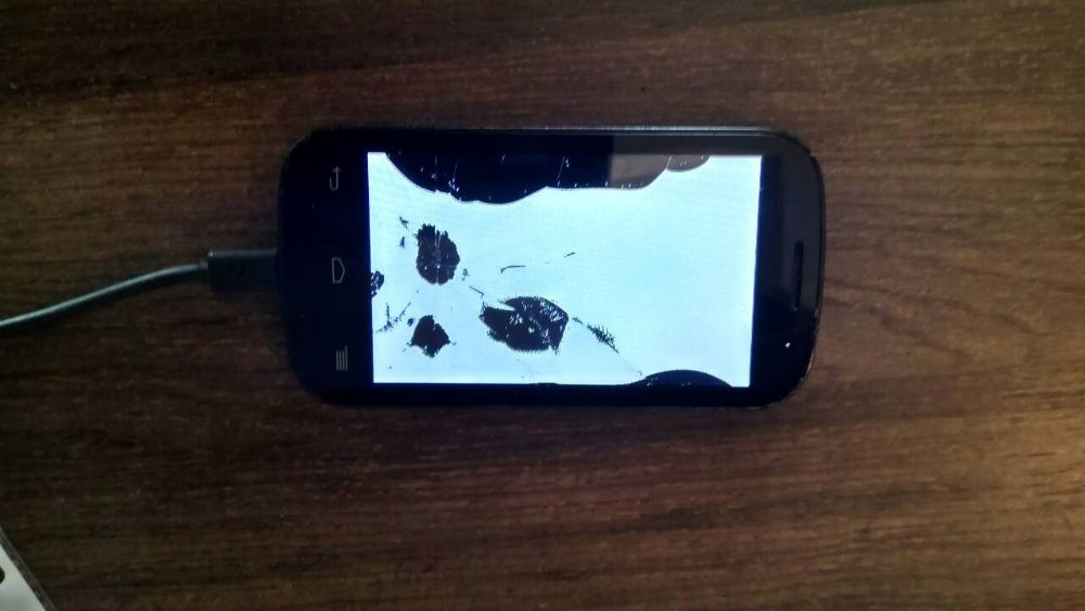 Alcatel GSM ONETOUCH POP C2 4032D за части - спукан екран