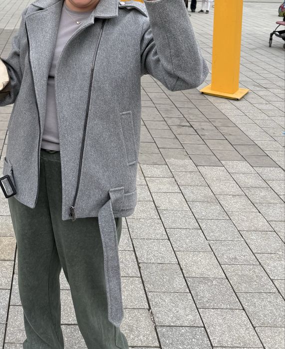 Продам пальто осенее