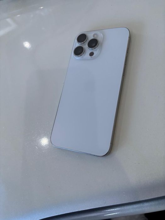 Iphone 15 pro max-91 % bateria