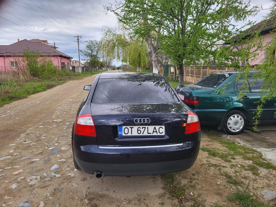 Audi A4B6 in stare impecabila multe piese schimbate