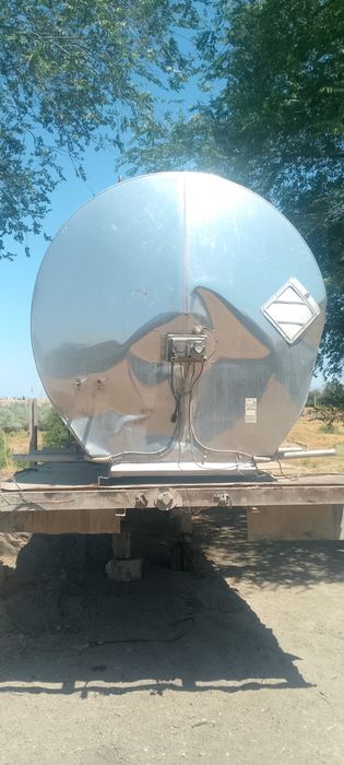 Ёмкость с прицепом