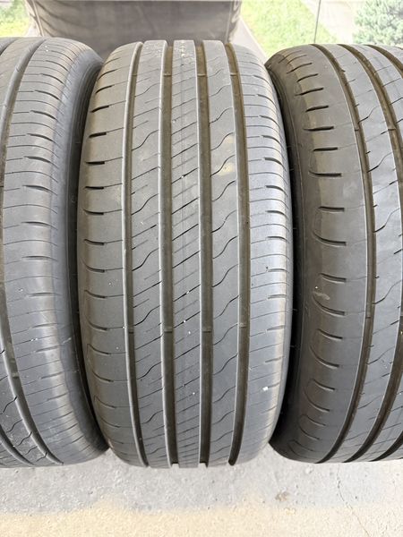 215/55/17 GOODYEAR 4бр