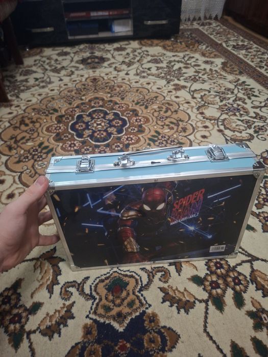 Набор юного художника