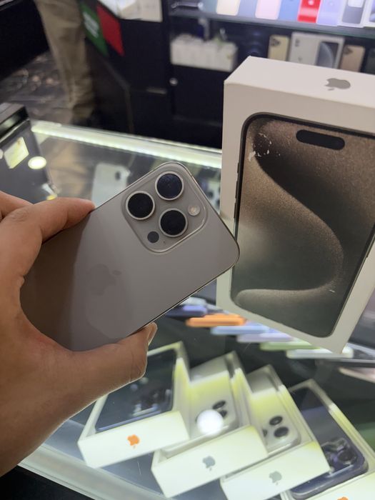 iPhone 15 pro 256 gb