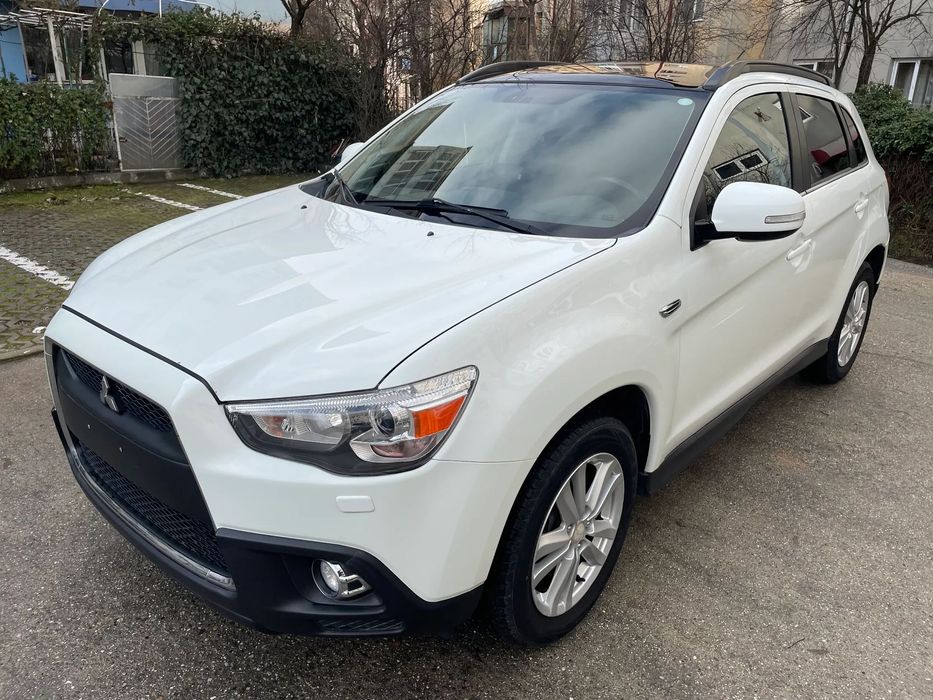 Mitsubishi ASX 4X4 ,1.8d ,150cp ,xenon ,panoramic ,unic proprietar ,2 chei ,km REALI