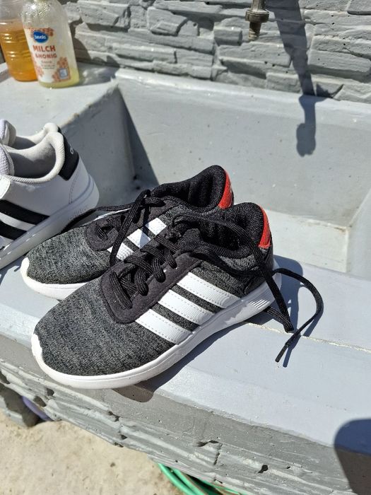 Маратонки на Adidas