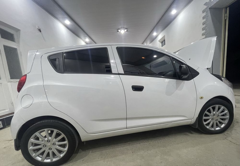 Chevrolet SPARK 2016