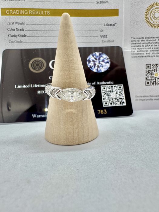 Сребърен пръстен с мойсанит (Диамант) 1 карат