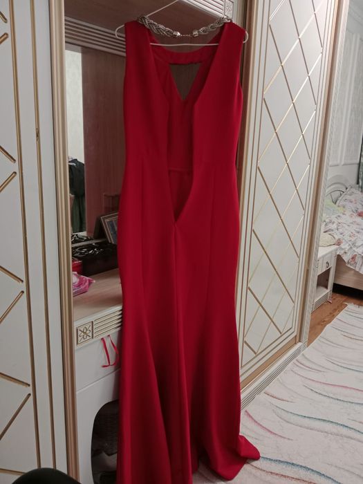 Женское красивое платье