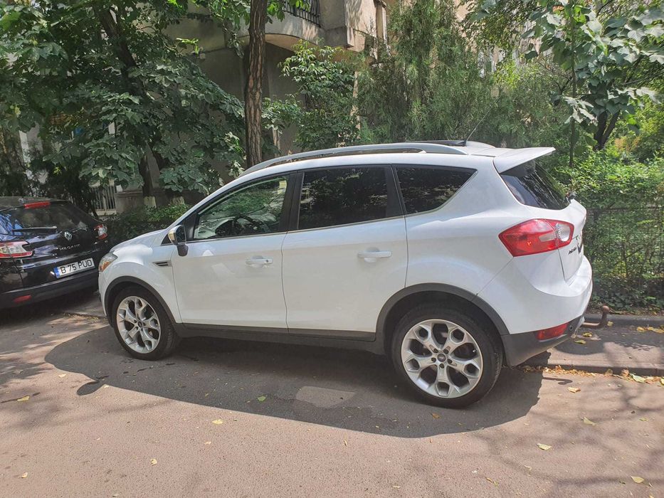 FORD Kuga 2012 — imagine 2