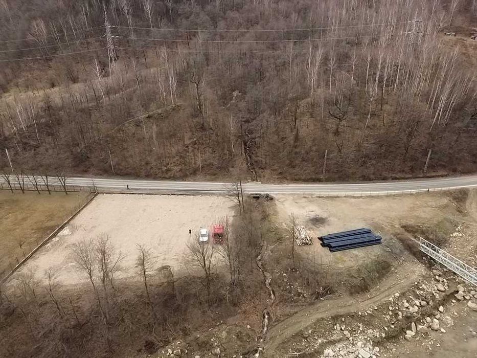 Unic in zona - Teren intravilan DREPT 3300 mp , DN10 , SIRIU