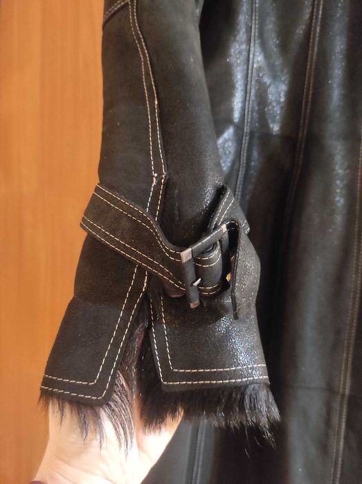 Продам лёгкую натуральную дублёнку!