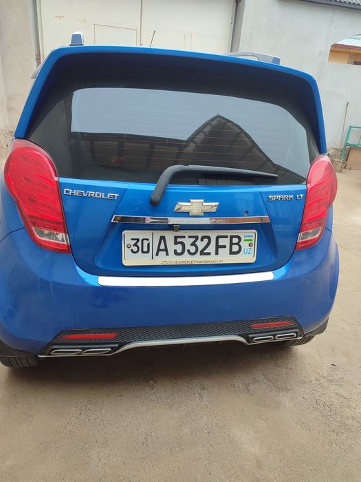 Spark moshina srochno sotiladi