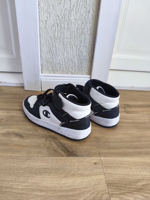 Ghete / sneakers Champion copii, mărimea 39, alb-negru, stare bună