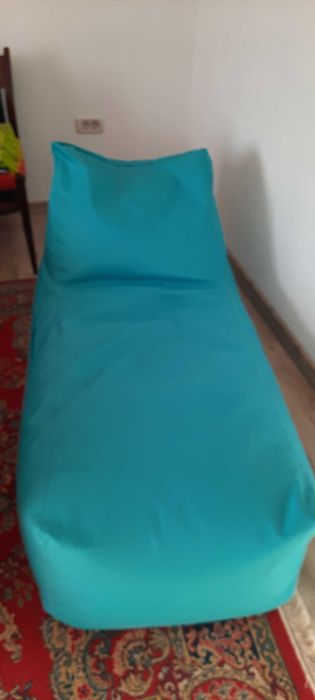 Vand sezlong puf