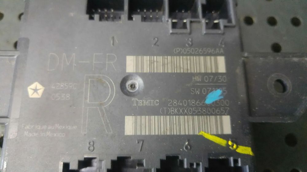Modul usa dreapta fata fiat freemont 345 p05026596aa 2840186600300