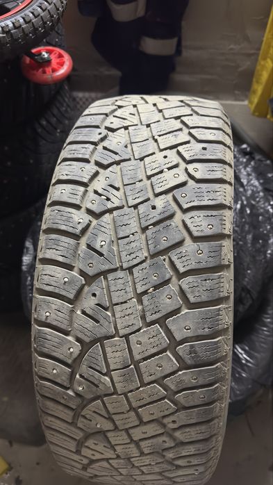 Продам зимние шины Continental