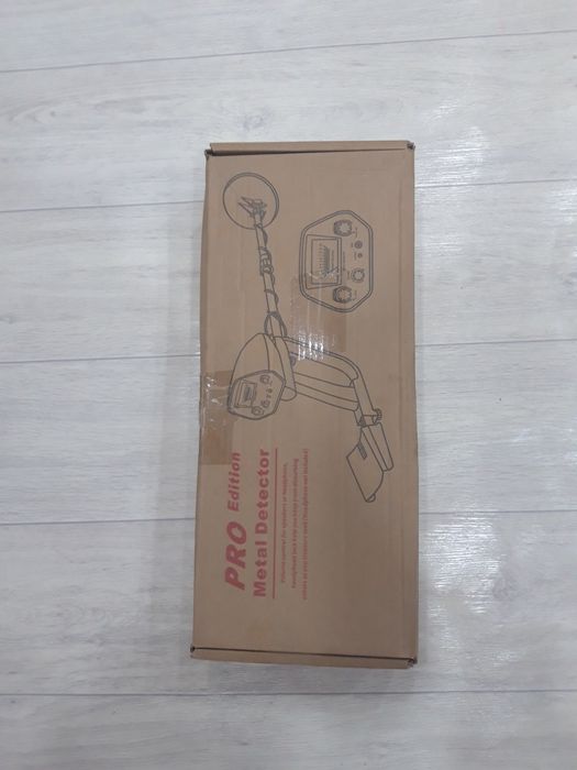 Металоискатель новый