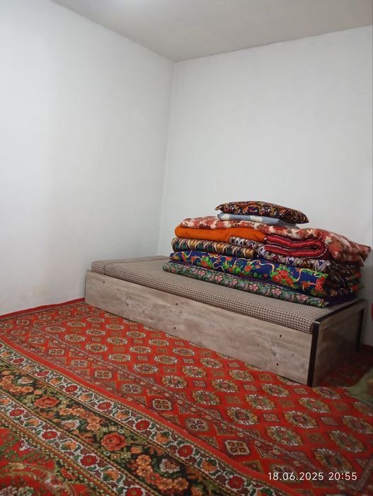 570 млн Срочно Янгиюл шахарида ховли 5 хонали сотилади.