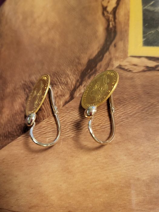 Vând cercei ptr femei din aur de 24 k