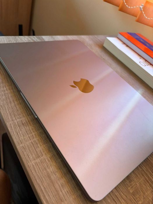 Macbook Air M2 2022, като нов