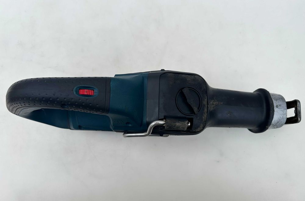 BOSCH GSA 18V-32 - Безчетков саблен трион с обороти 2x18V 4.0Ah