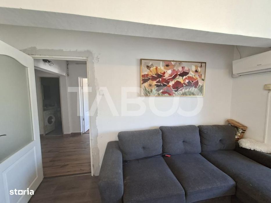 Apartament decomandat de vanzare 2 camere Strand etaj 4 acoperis — fotografia 1