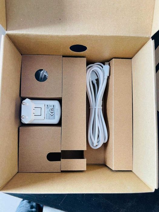 Cameră interior Bosch Eyes Indoor Camera 2 compatibilă cu Amazon Alexa