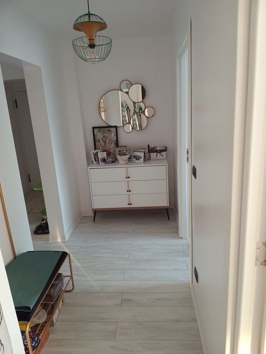 Vânzare apartament cu 3 camere