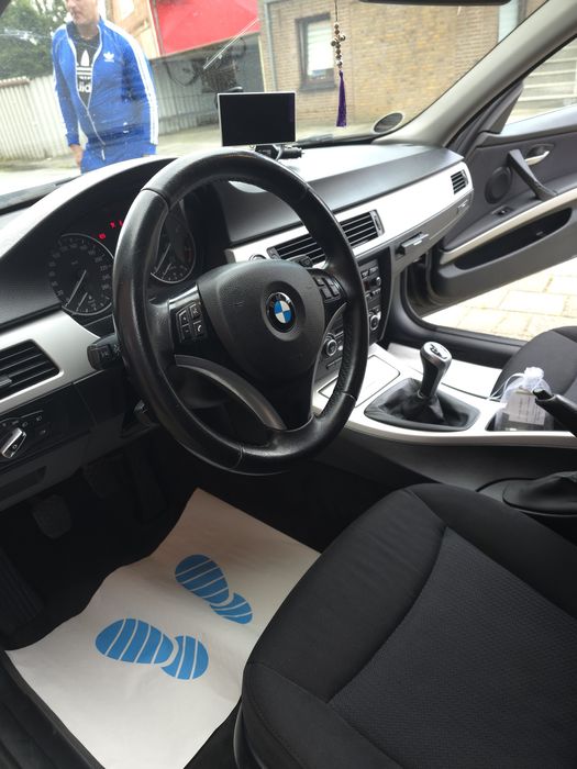 Serviciile de detailing și polimerizare faruri