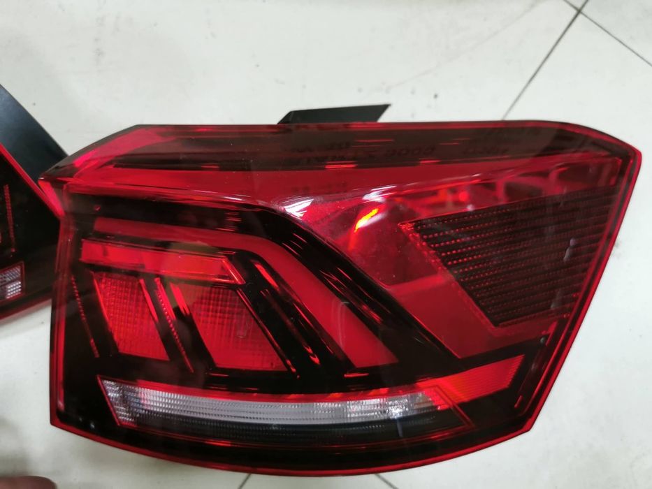 Volkswagen T-Roc стопове / задни светлини