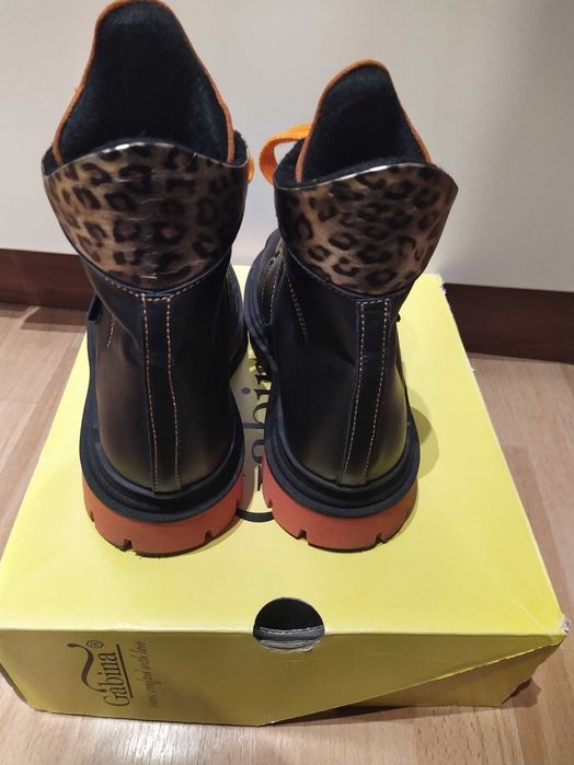 Дамски бутикови боти